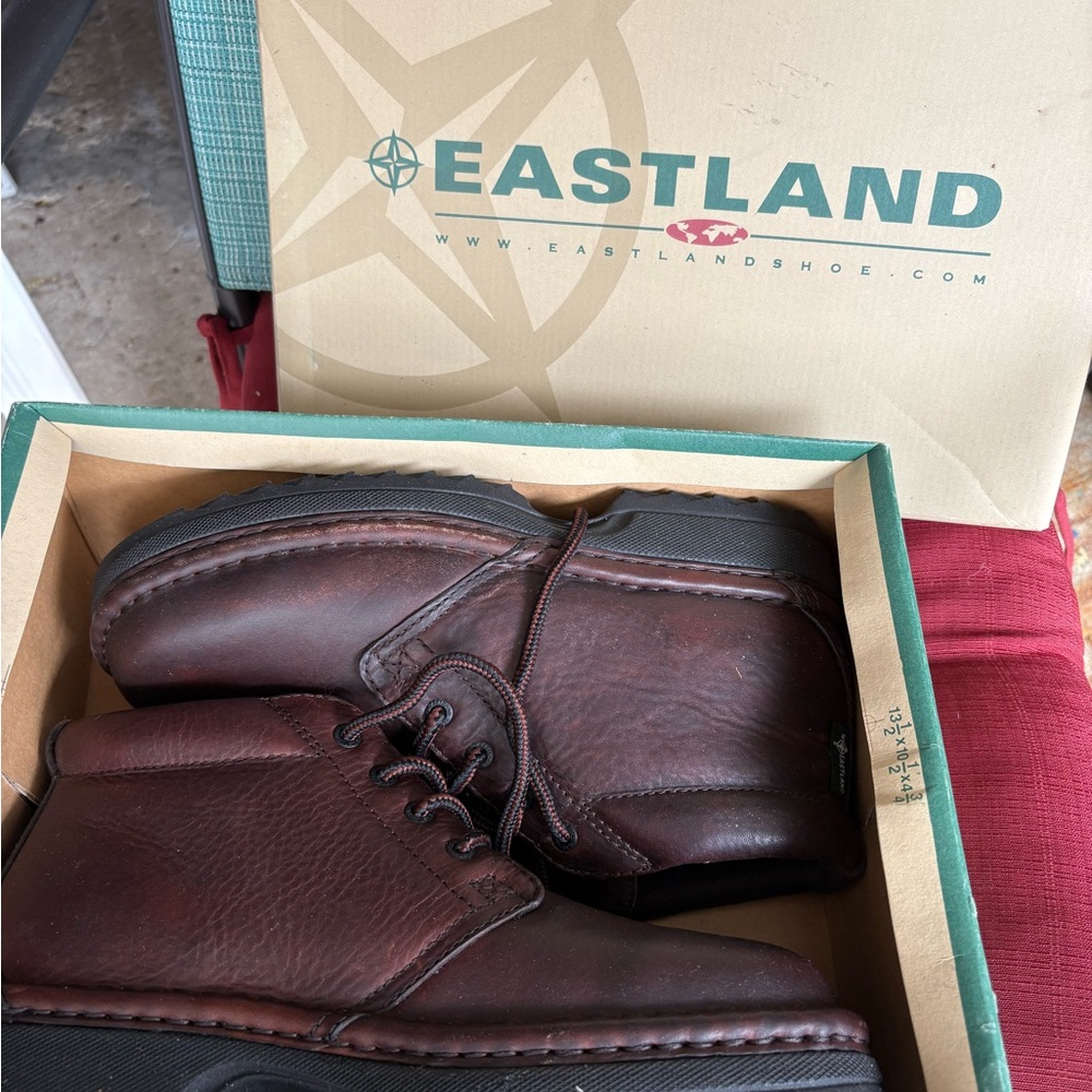 Men’s Eastland Leather Ankle Boot Size 10-Brand New!